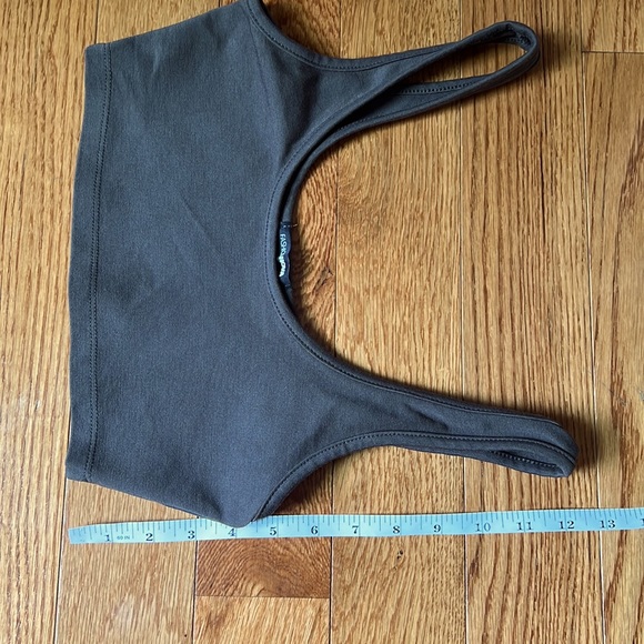 EUC Fashion Nova 2 Piece Bondoc Biker Short Set with Crop Top Olive Green Small - Picture 5 of 11